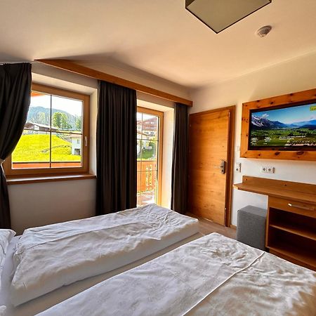 La Montana - Ski & Hiking Lodge Шладминг Экстерьер фото
