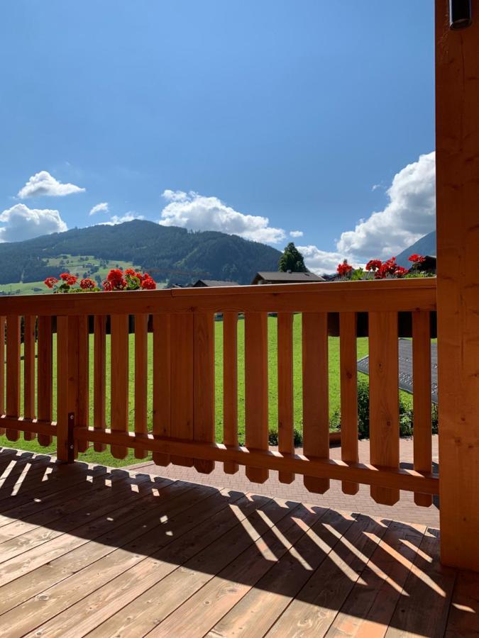 La Montana - Ski & Hiking Lodge Шладминг Экстерьер фото