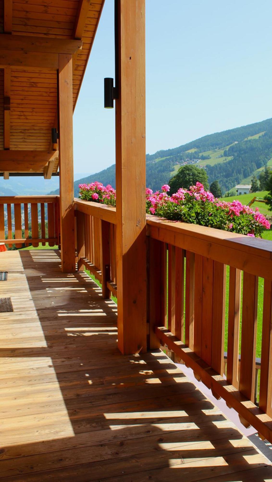 La Montana - Ski & Hiking Lodge Шладминг Экстерьер фото