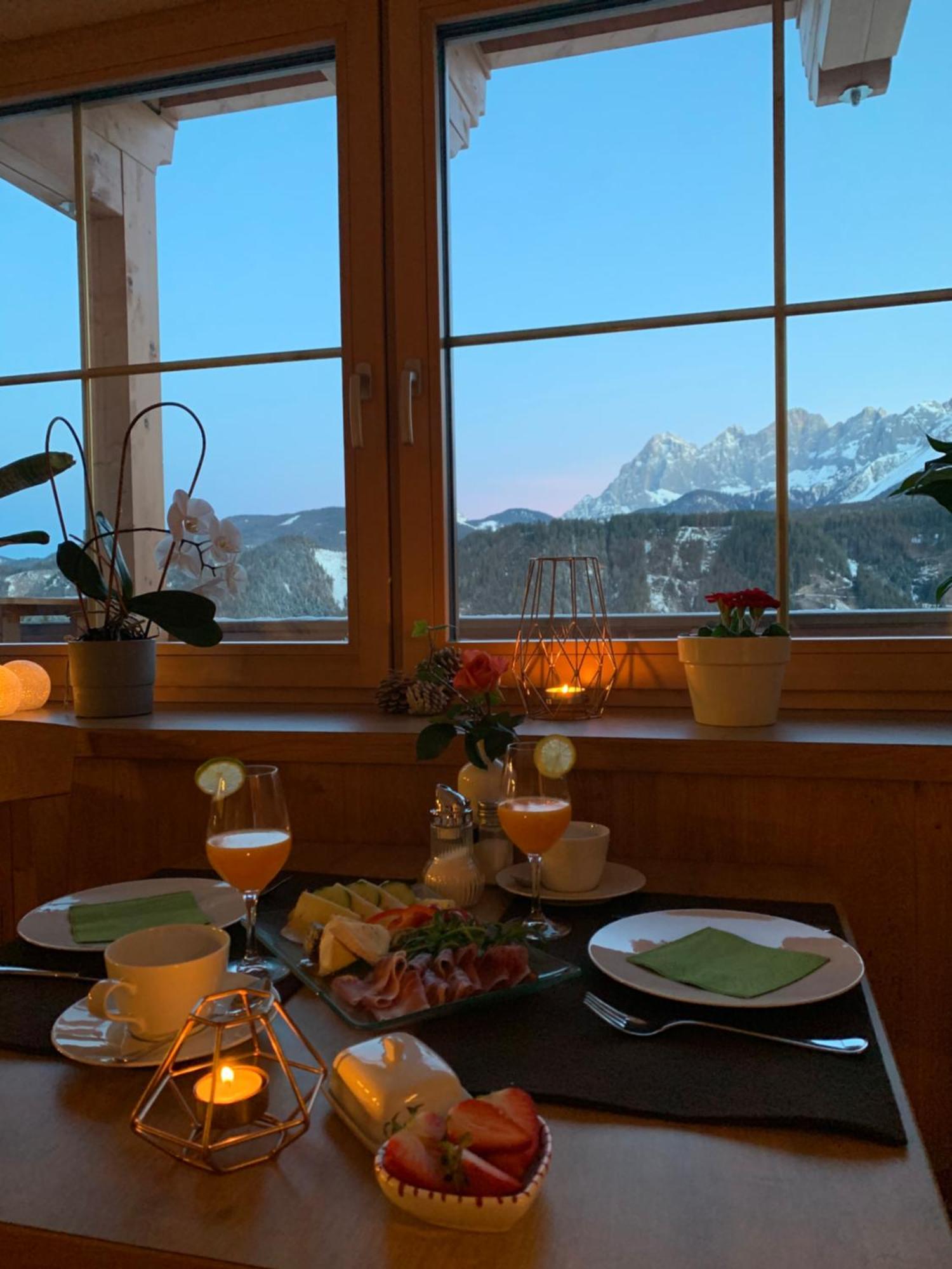 La Montana - Ski & Hiking Lodge Шладминг Экстерьер фото