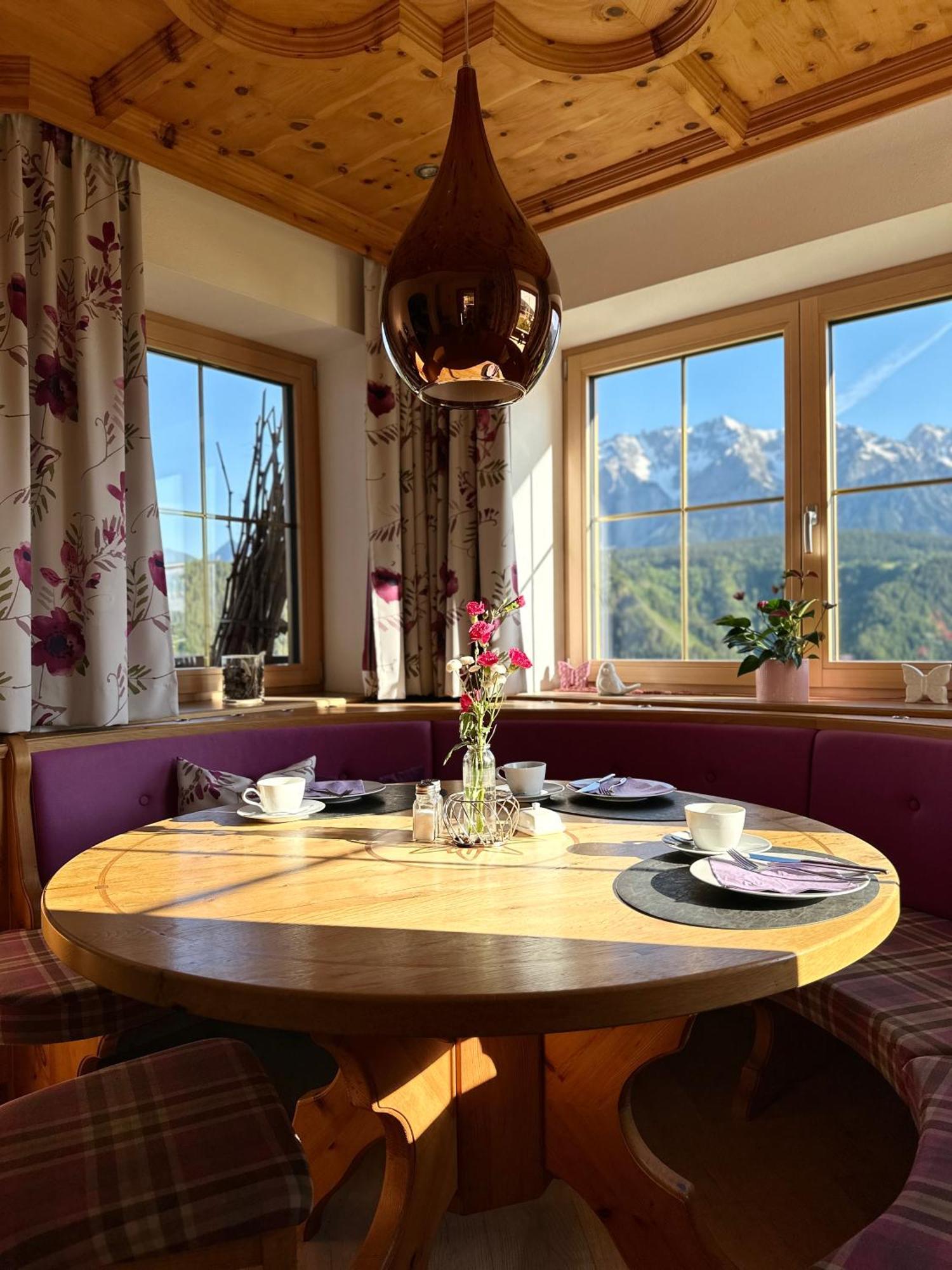 La Montana - Ski & Hiking Lodge Шладминг Экстерьер фото