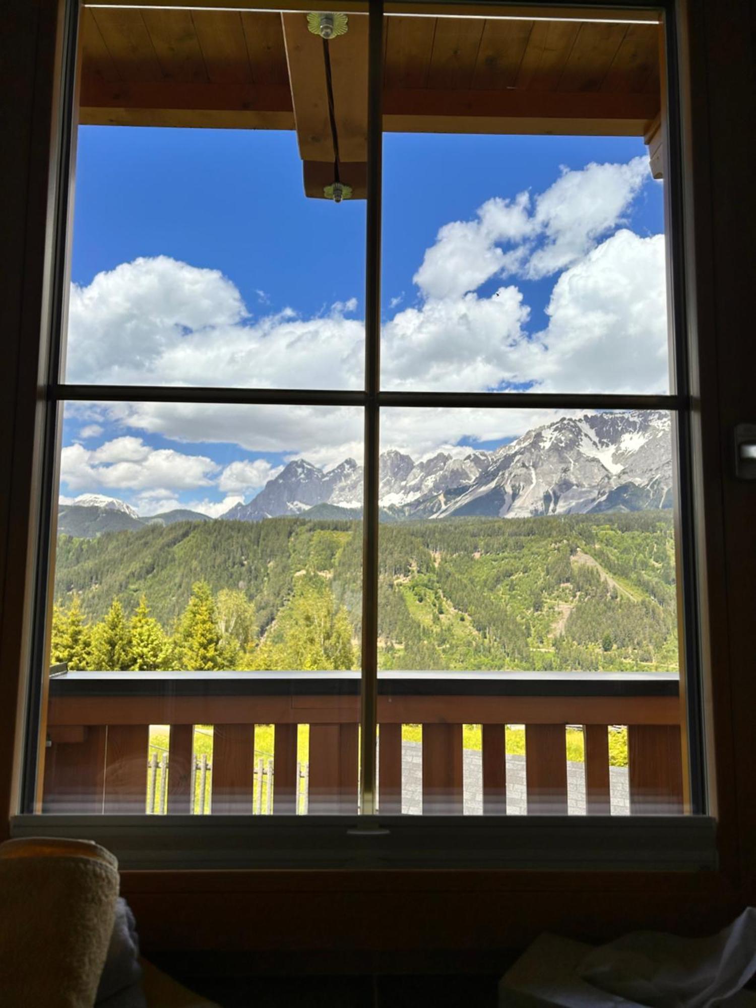 La Montana - Ski & Hiking Lodge Шладминг Экстерьер фото