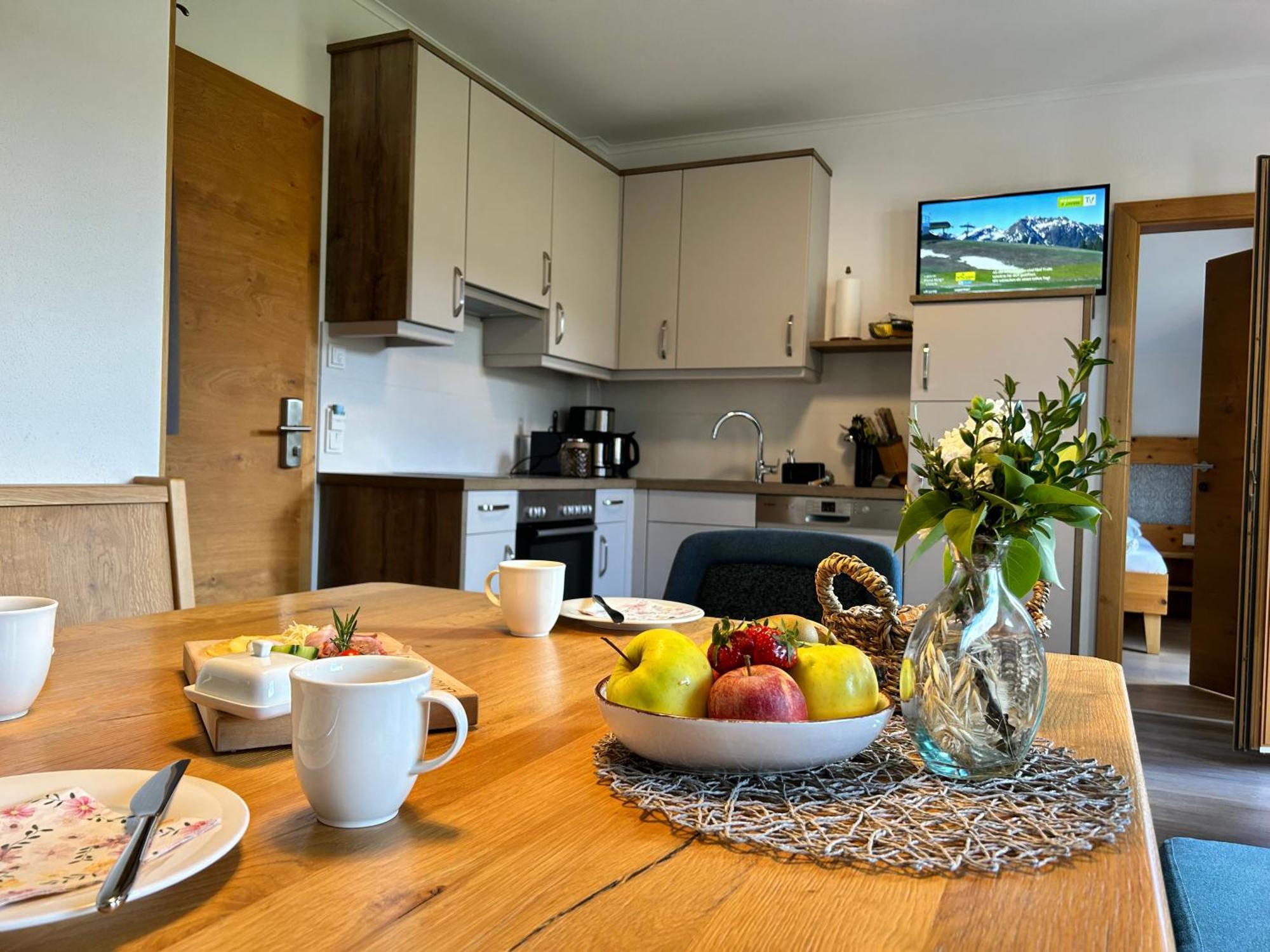 La Montana - Ski & Hiking Lodge Шладминг Экстерьер фото